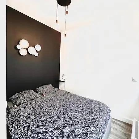 Апартаменты Le Cinechic Rdc